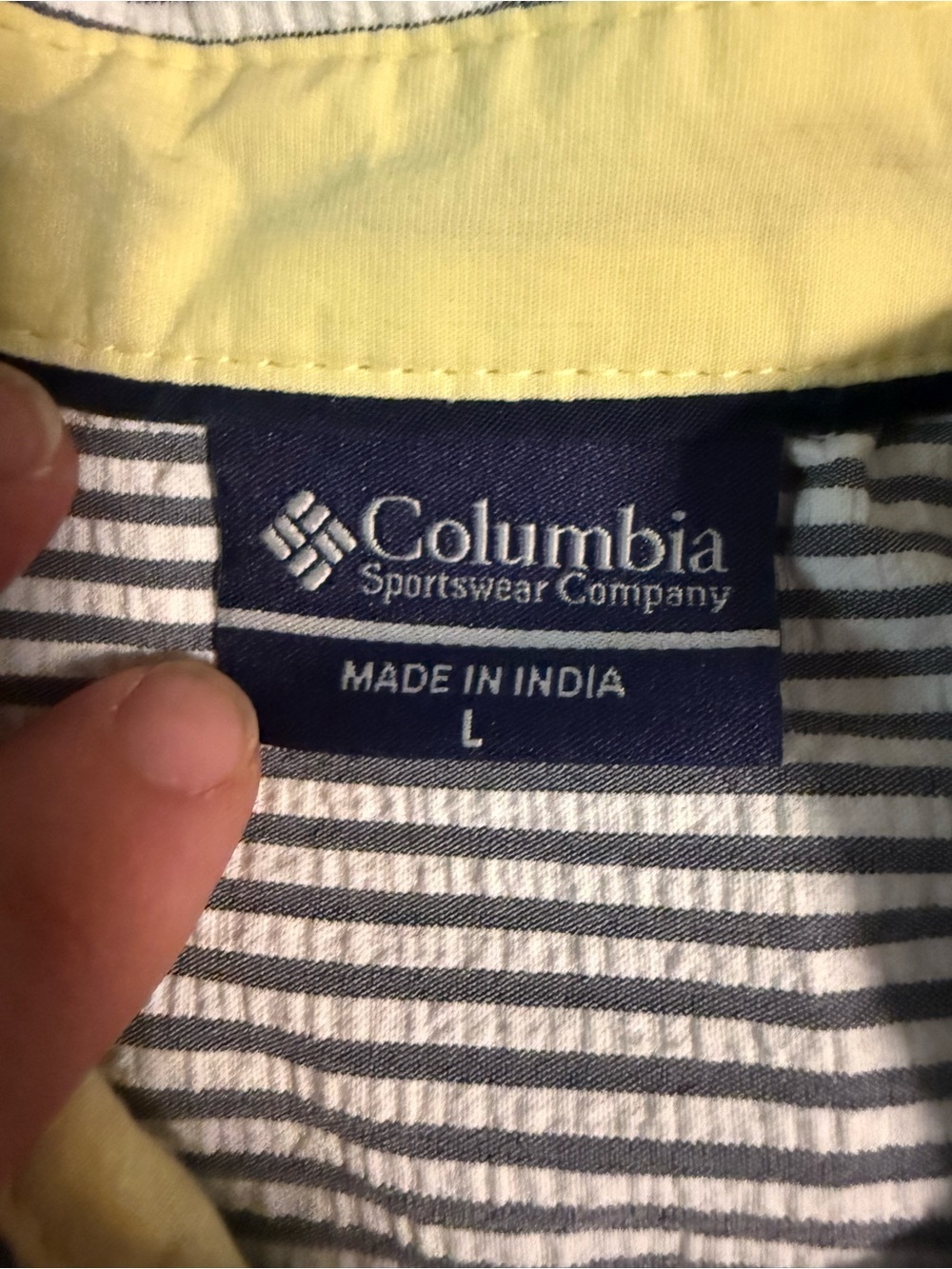Columbia PFG Women’s Seersucker Button-Down Gray Striped Shirt NWOT - Picture 7 of 11